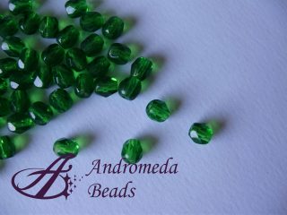 10 Perle 1/2 Cristallo sfaccettate 4mm Verde Prato