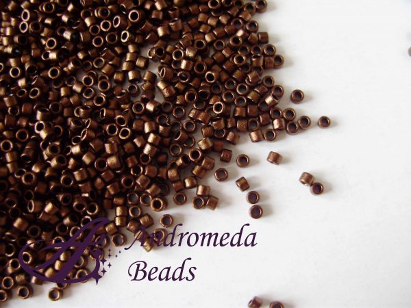 Miyuki Delica 11/0 colore 1051 Matte Metallic Bronze 5g
