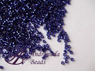 Miyuki Delica 11/0 colore 183 Silver Lined Montana Sapphire 5g