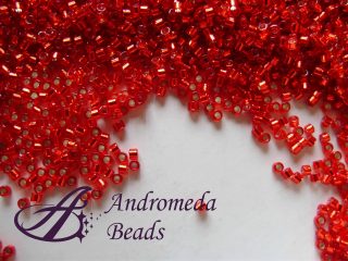 Miyuki Delica 11/0 colore 602 Silver Lined Red 5g