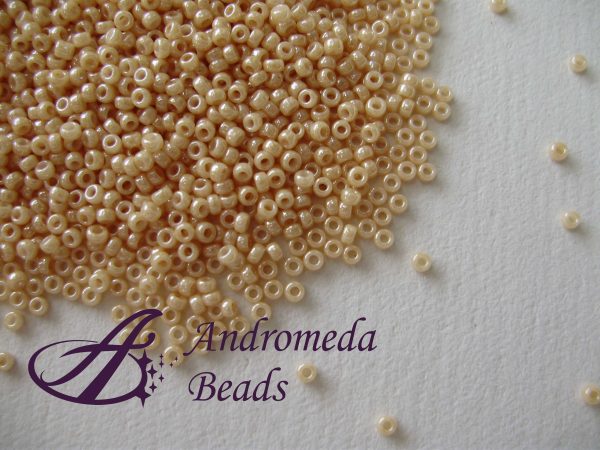 Miyuki Rocailles 15/0 colore 593 Ceylon Beige 5g