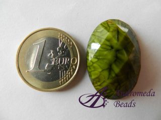 Cabochon in Resina 29x20mm colore Verde