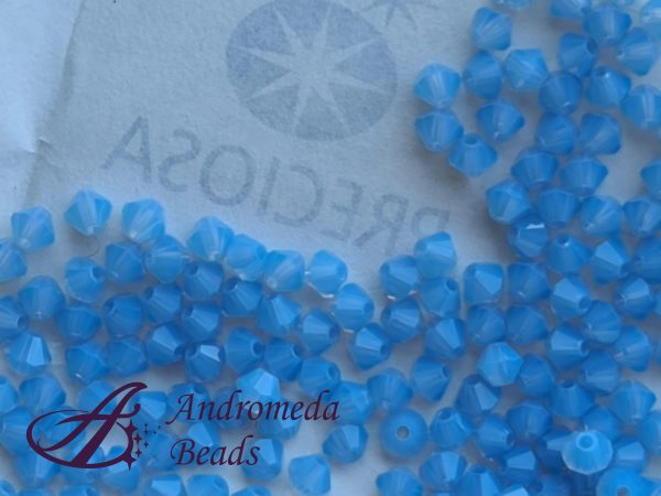 10 Cristalli Preciosa bicono 4mm Light Sapphire Opal